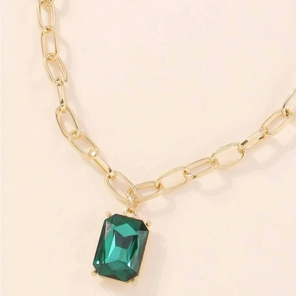 Stunning Geometric Emerald Green & Gold Chunky Bold Chain Necklace - Picture 3 of 10